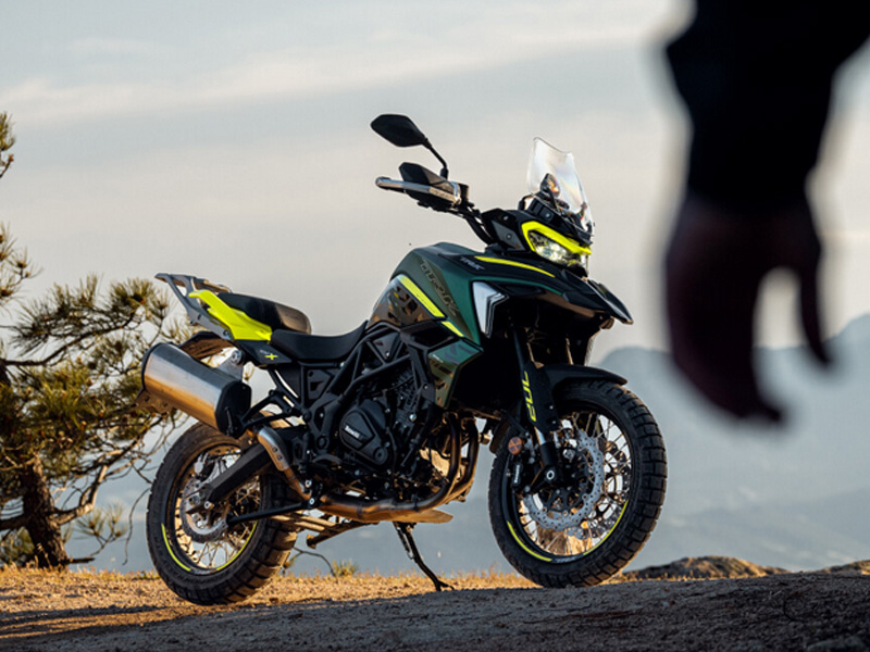 TRK 702X
